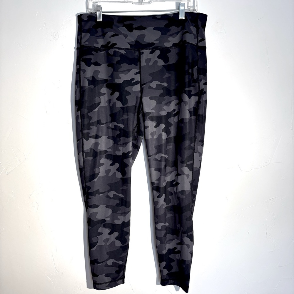 Lole Womens Athletic Leggins Gray Black Camouflage Pants Size XL
